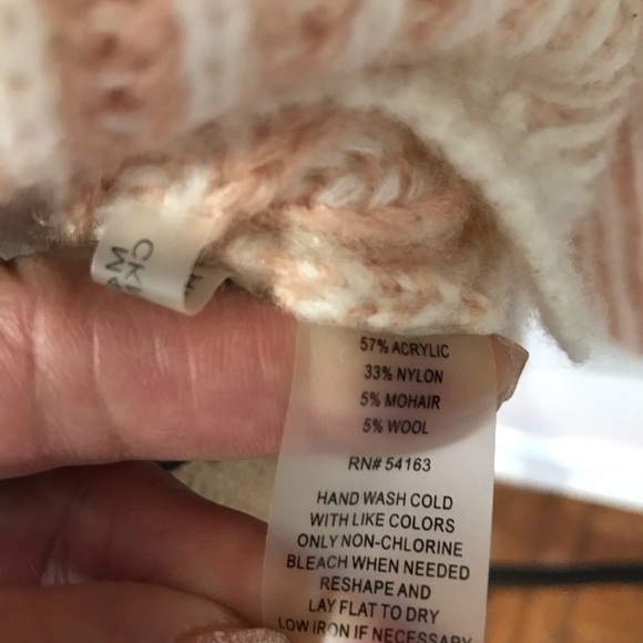 CALVIN KLEIN COMFORTABLE KNITTED SWEATER STYLE - Picture 7 of 7